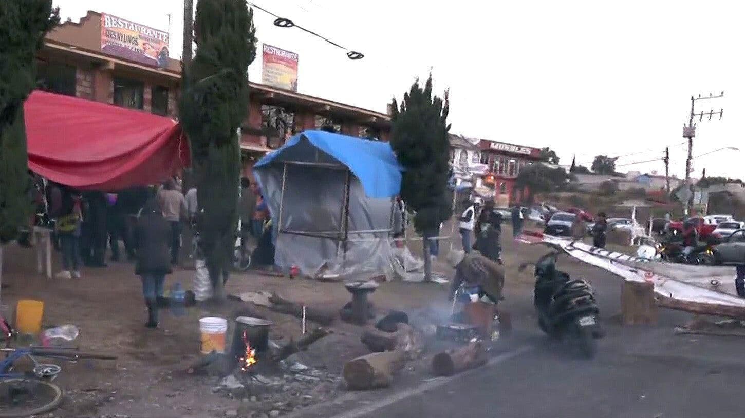 Sigue Bloqueada la Carretera Xochimilco-Oaxtepec