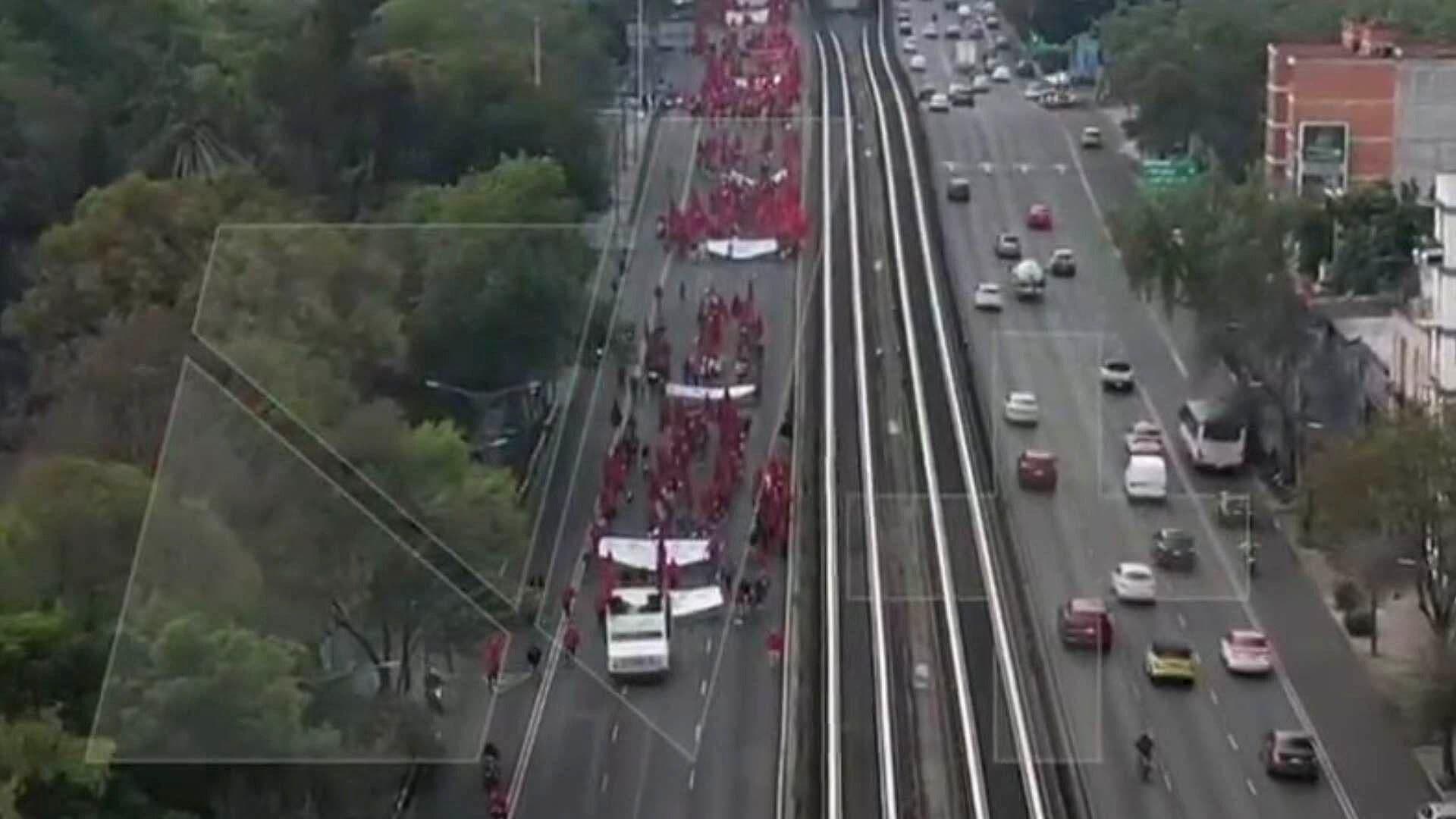Así se ve Desde el Aire la Marcha de Integrantes del Frente Popular Francisco Villa Rumbo al Zócalo de la CDMX