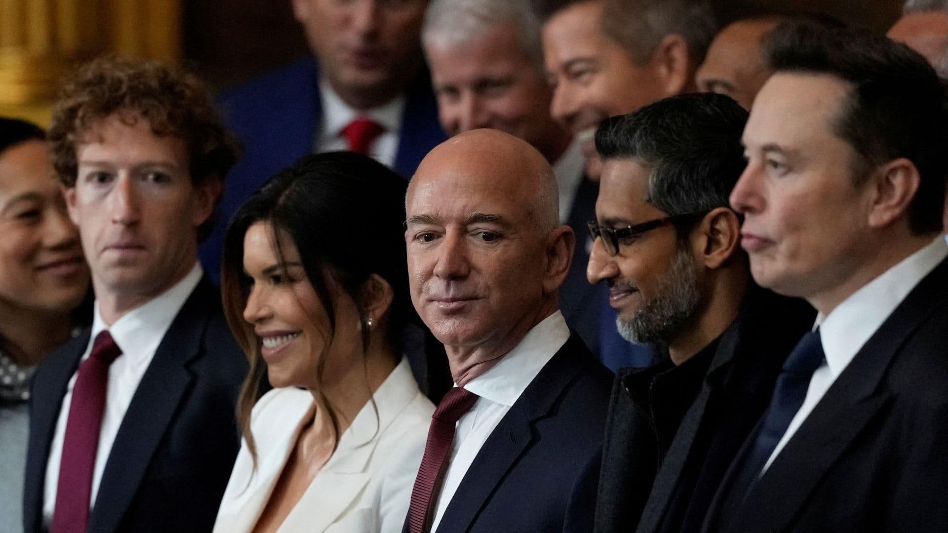 Magnates que Acompañan a Donald Trump en Capitolio: De Elon Musk a Mark Zuckerberg