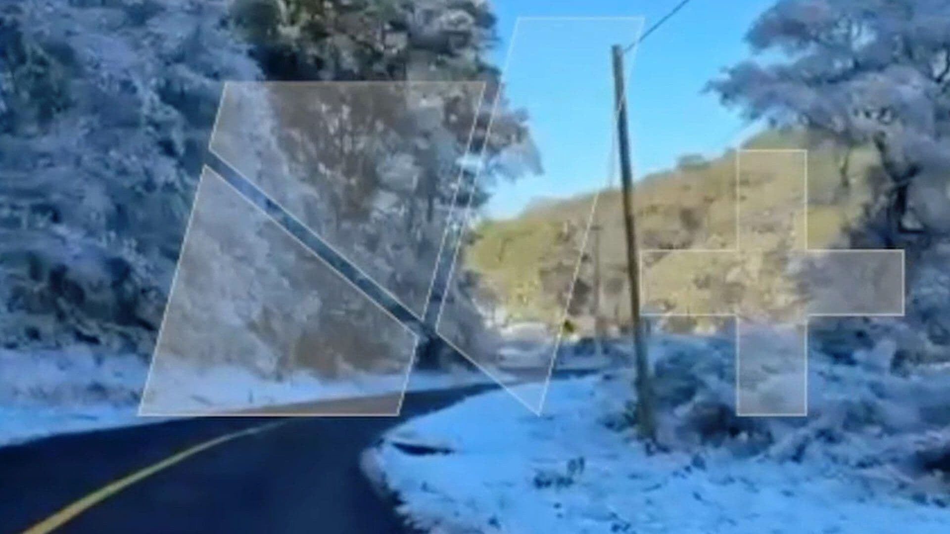 Cae Nieve en el Municipio Xichú Debido a las Bajas Temperaturas, se Suspenden Clases