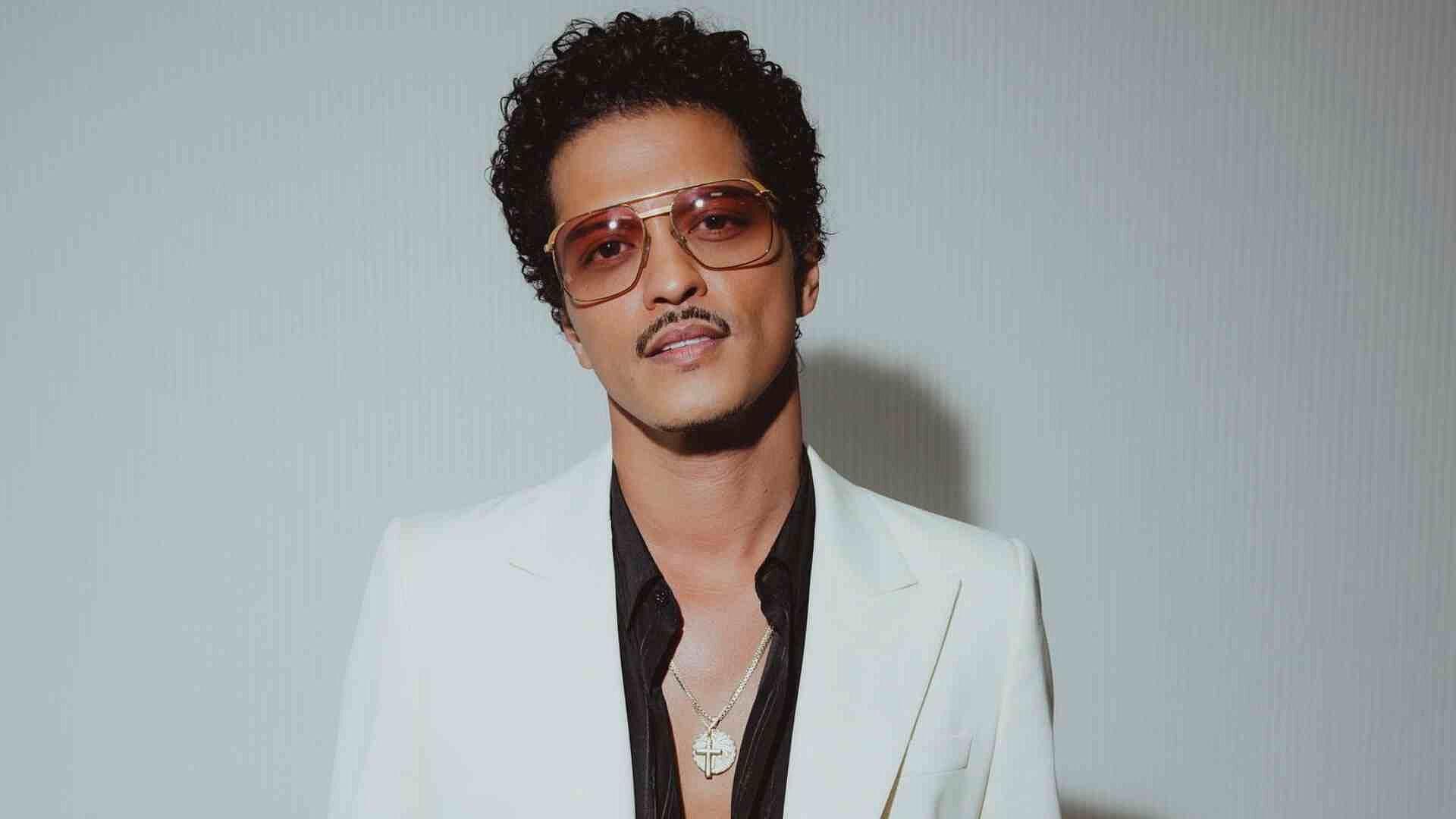 Bruno Mars Estrena ‘Fat Juicy & Wet’ Junto a Sexyy Red