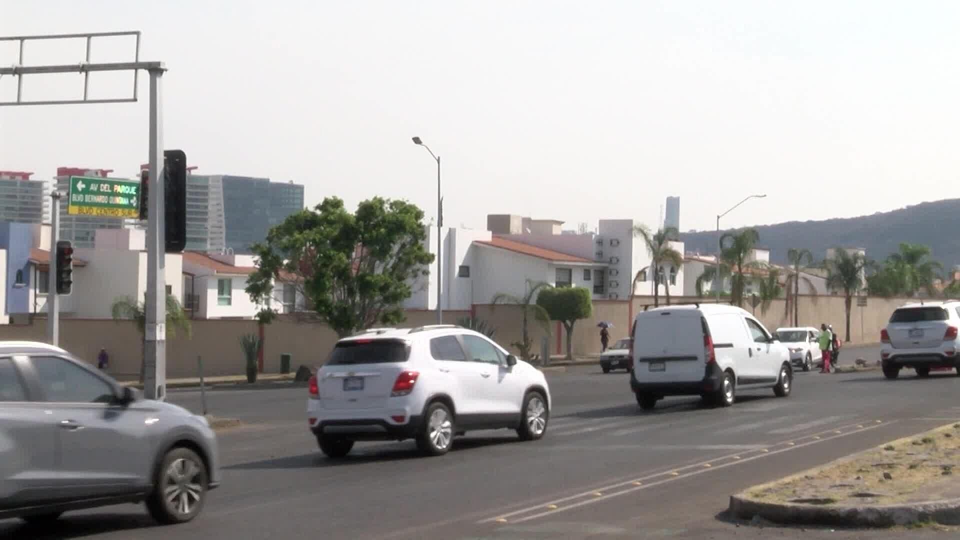 Falta de Semáforo y Sin Algún Oficial de Tránsito, Complica la Movilidad en Centro Sur