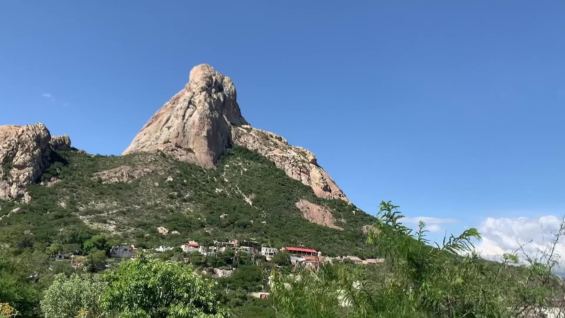 Se Esperan 60 Mil Visitantes a la Peña de Bernal para el Equinoccio de Primavera