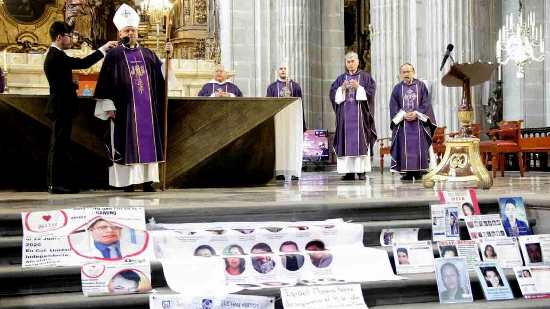 Misa en la Catedral: Oran por Desaparecidos y Paz en México