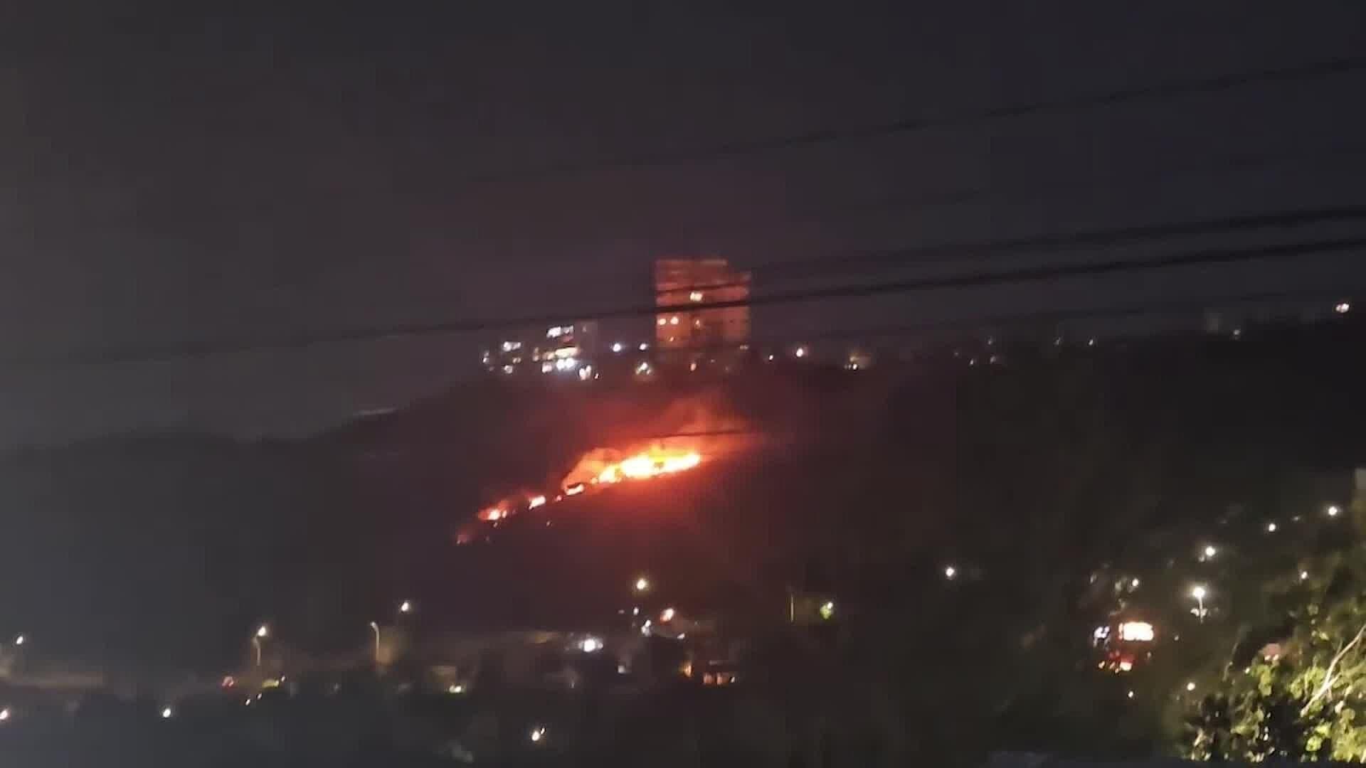 Se Registró un Incendio en la Zona del Cerro Colorado en Hércules, El Marqués.