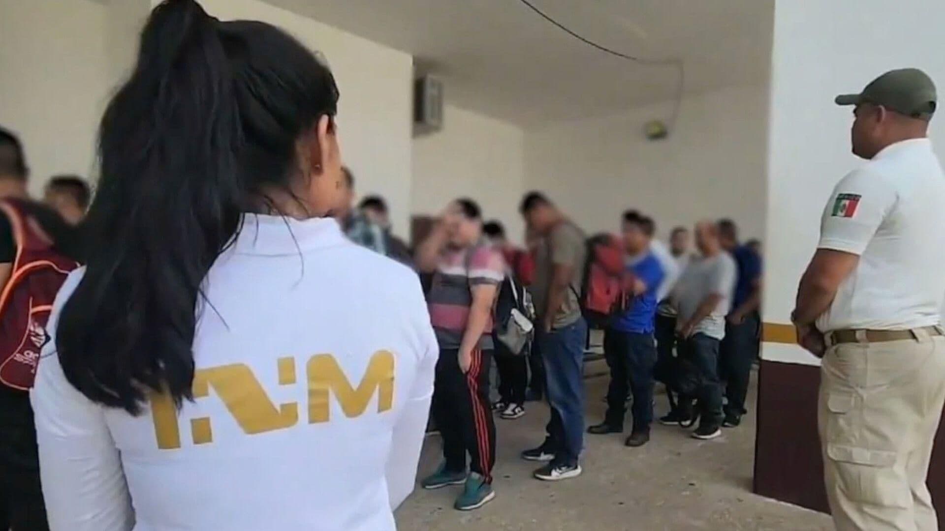 Aseguran a 82 Migrantes en la Carretera Ocozocoautla-Las Choapas