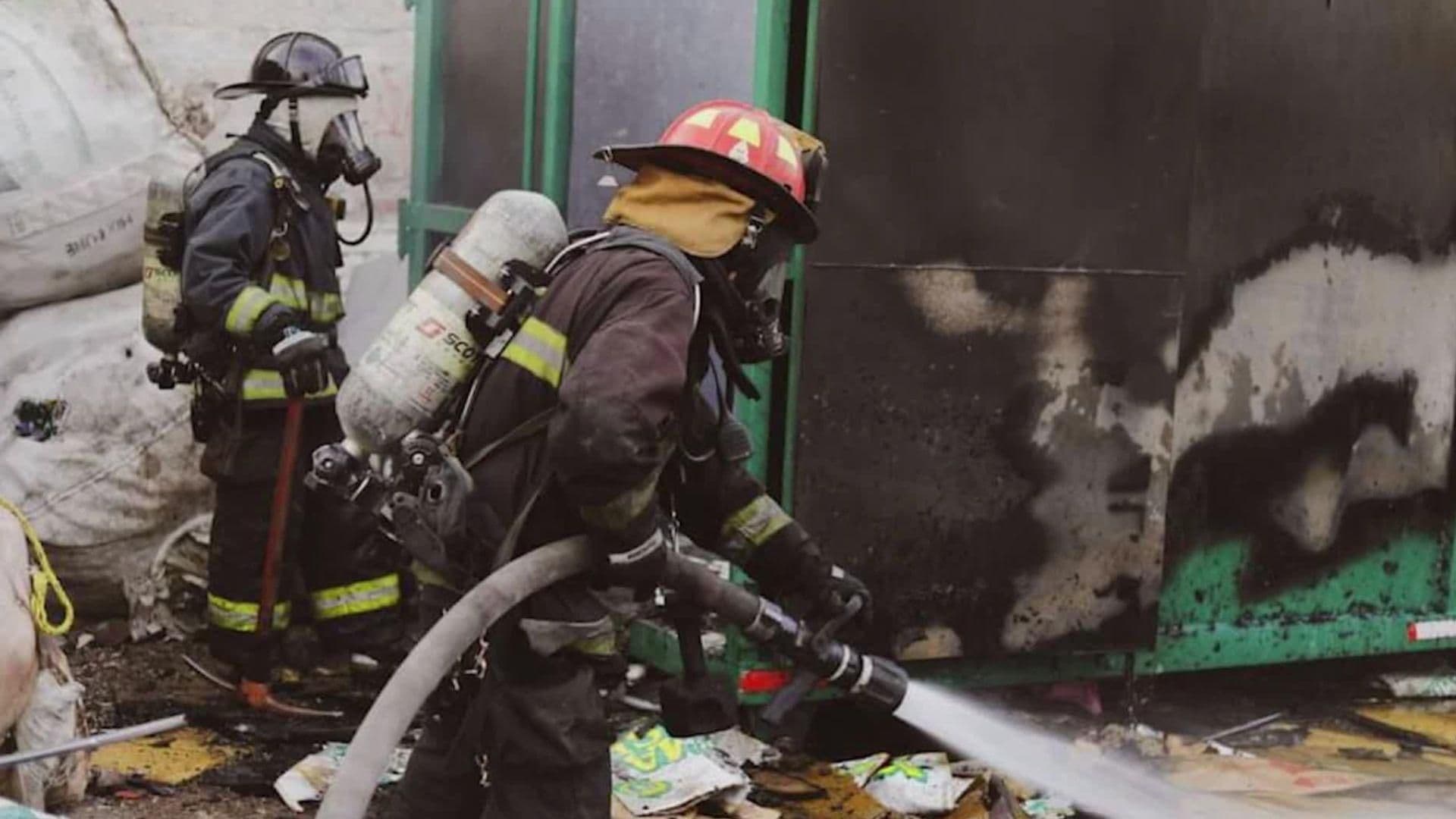 Se Registró un Incendio en una Recicladora en la Avenida Felipe Ángeles en Querétaro