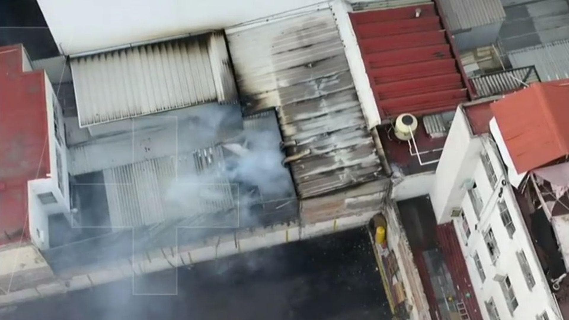Desalojan a 40 Trabajadores por Explosión en Fábrica de Bisutería en la Colonia Algarín en CDMX