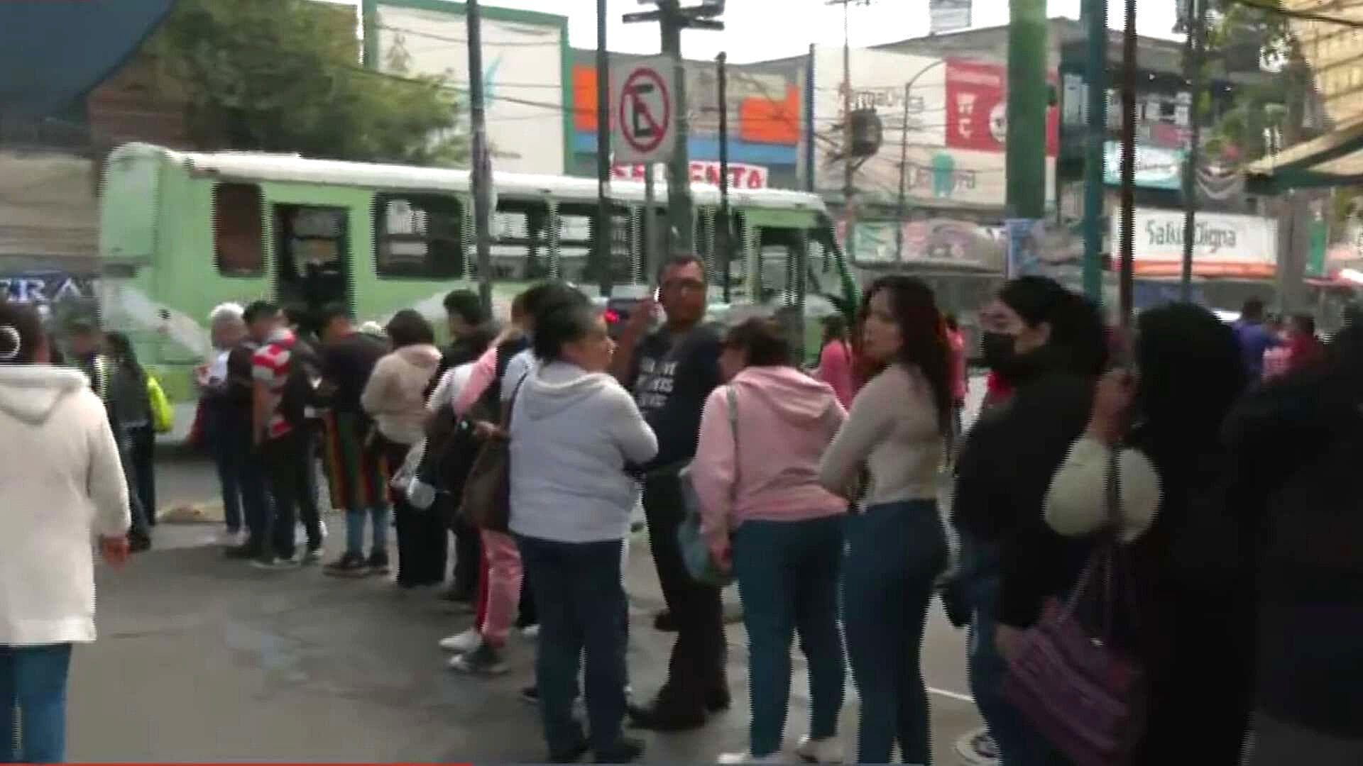 ¿Qué Pasó en la L7 del Metro? Bajan a los Pasajeros Hoy 21 de Junio 2024