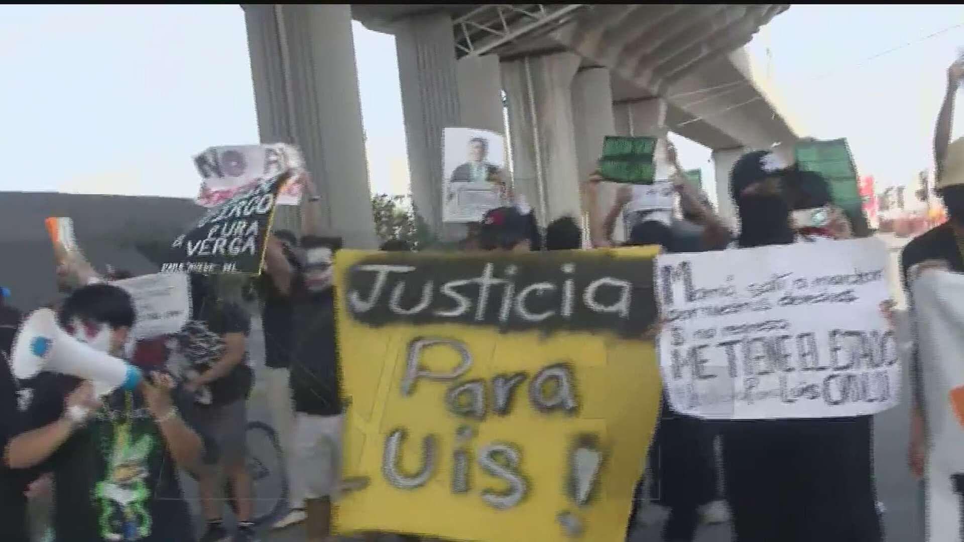 Protestas Frente a Parque Fundidora Provocan Congestionamiento Vial