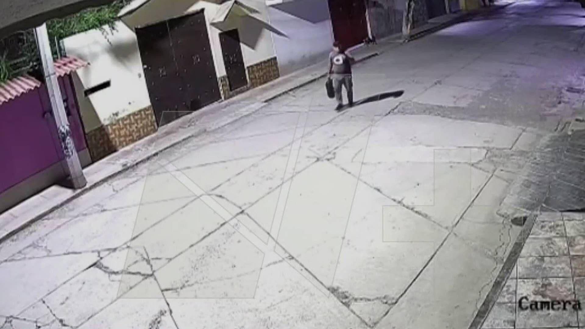 Se Busca a Sujeto que Arrojó Explosivos a Vivienda en Chiconautla, Ecatepec