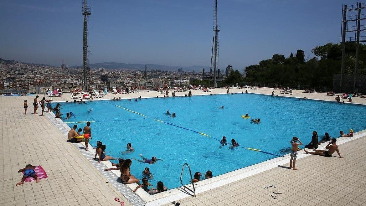 Cataluña Permitirá Uso de ‘Topless’ En Balnearios
