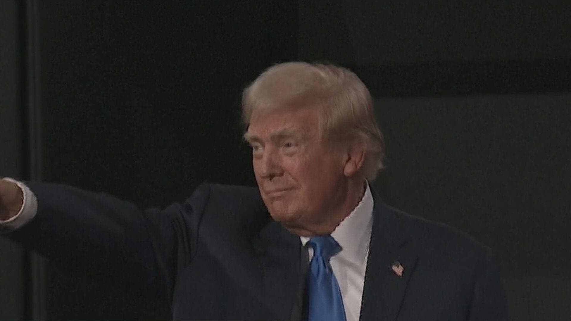 Donald Trump Hace su Arribo a Convención Nacional Republicana en Milwaukee