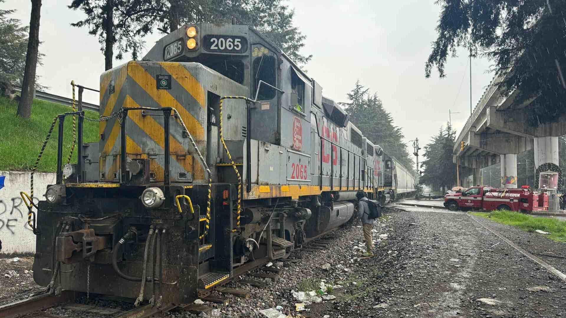 Continúa Cerrada la Circulación por Descarrilamiento de Tren en Paseo Tollocan