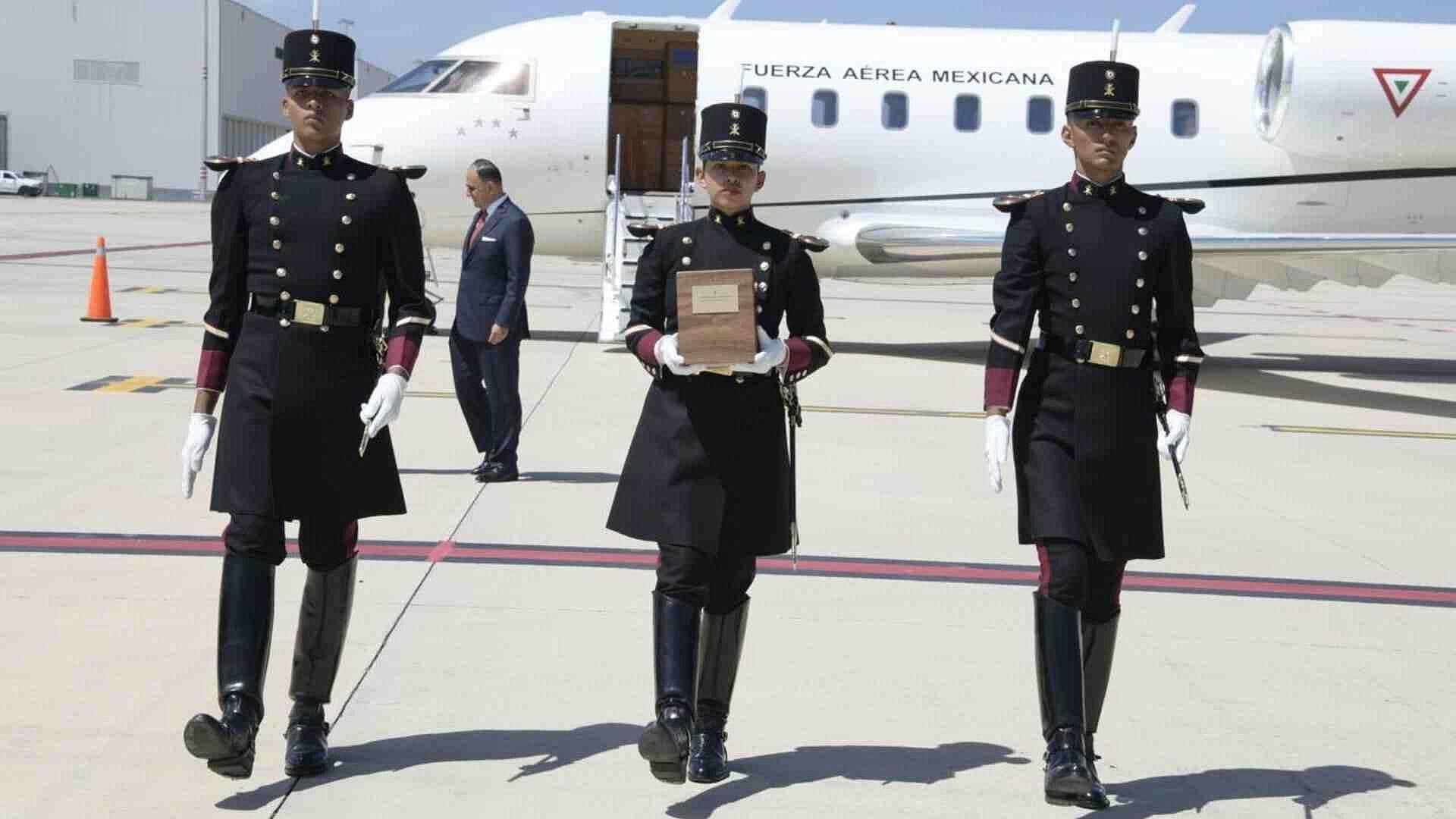Después de 105 Años, Reúnen Restos de Felipe Ángeles y su Esposa