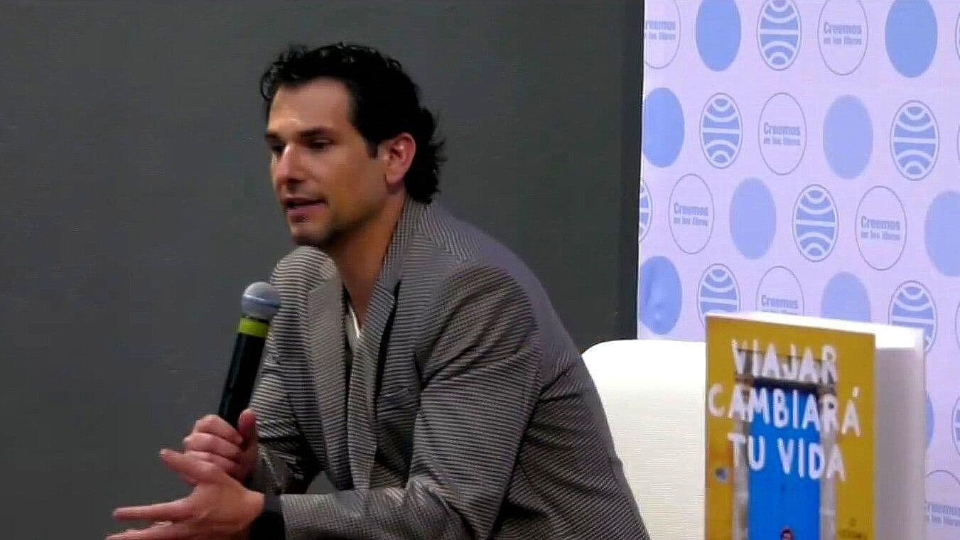 Alan Estrada Presenta su Primer Libro