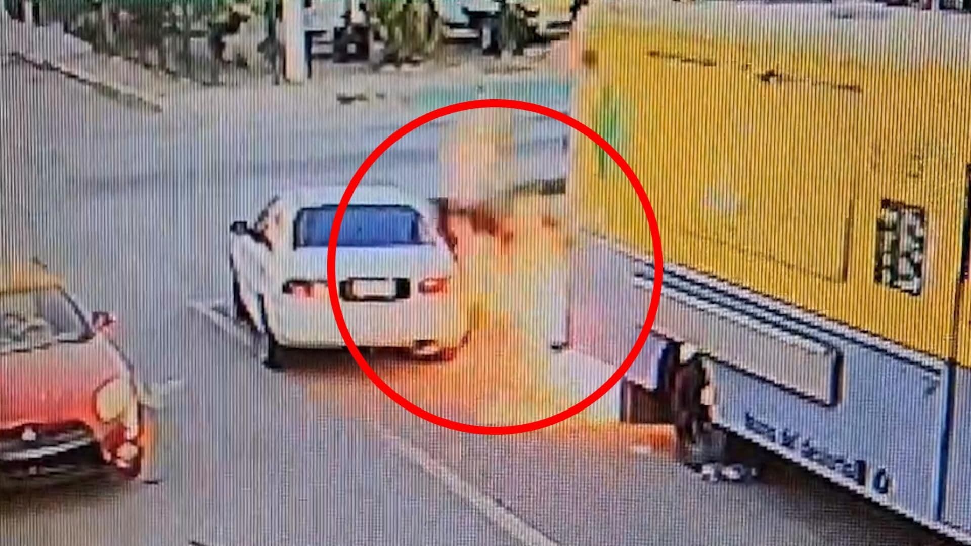 Prenden Fuego a Food Truck en Colonia Libertad, Mexicali; Autoridades Buscan a Responsables
