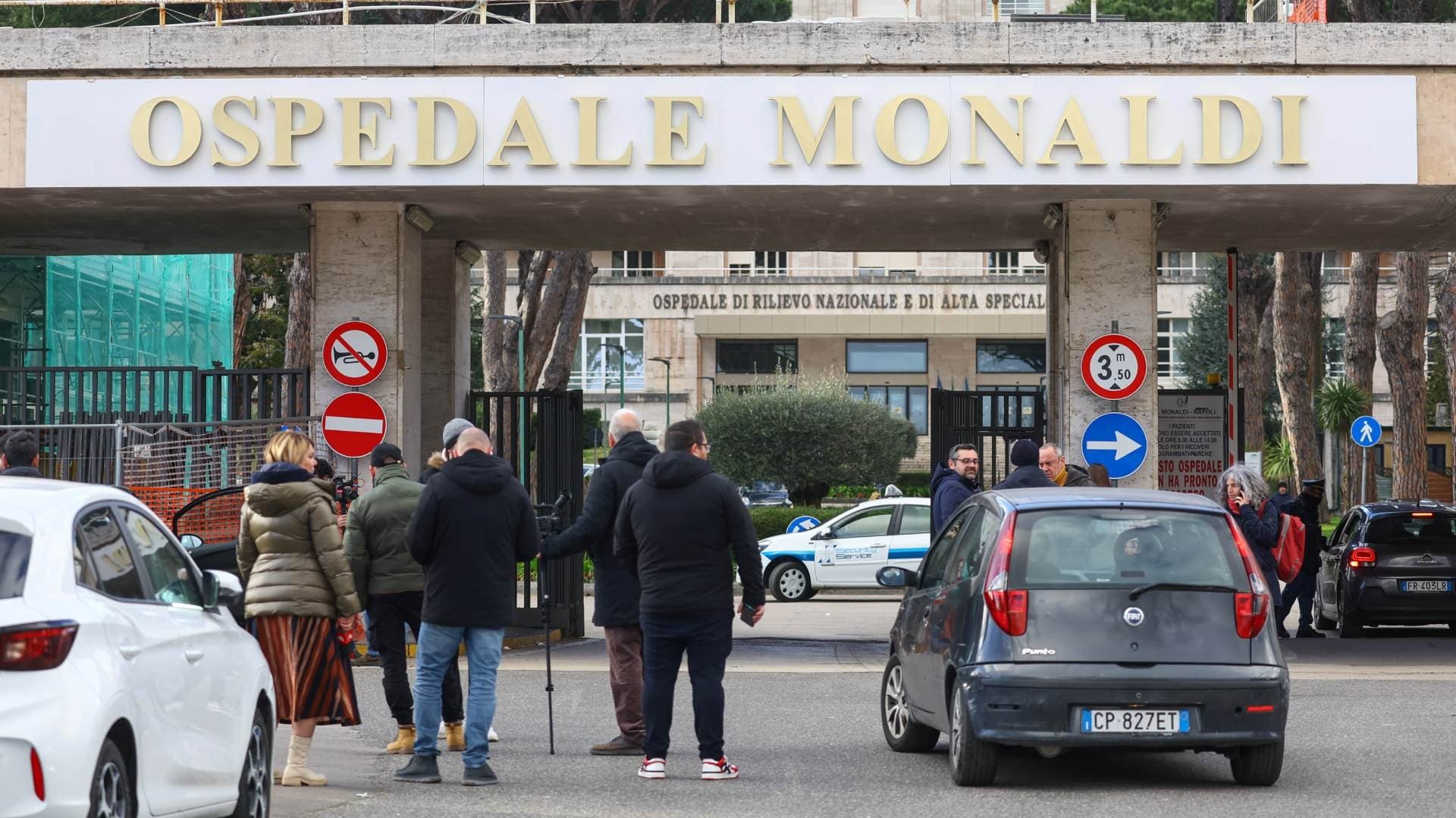 Muere Niño Que Recibió Trasplante de Un Corazón Quemado en Nápoles, Italia