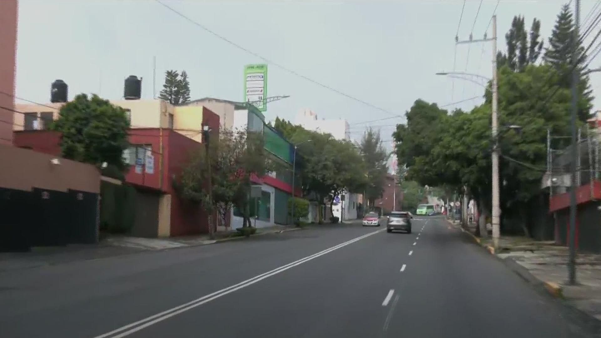 Así Amanece Calzada de las Águilas Después de Intensa Lluvia y Granizo, CDMX