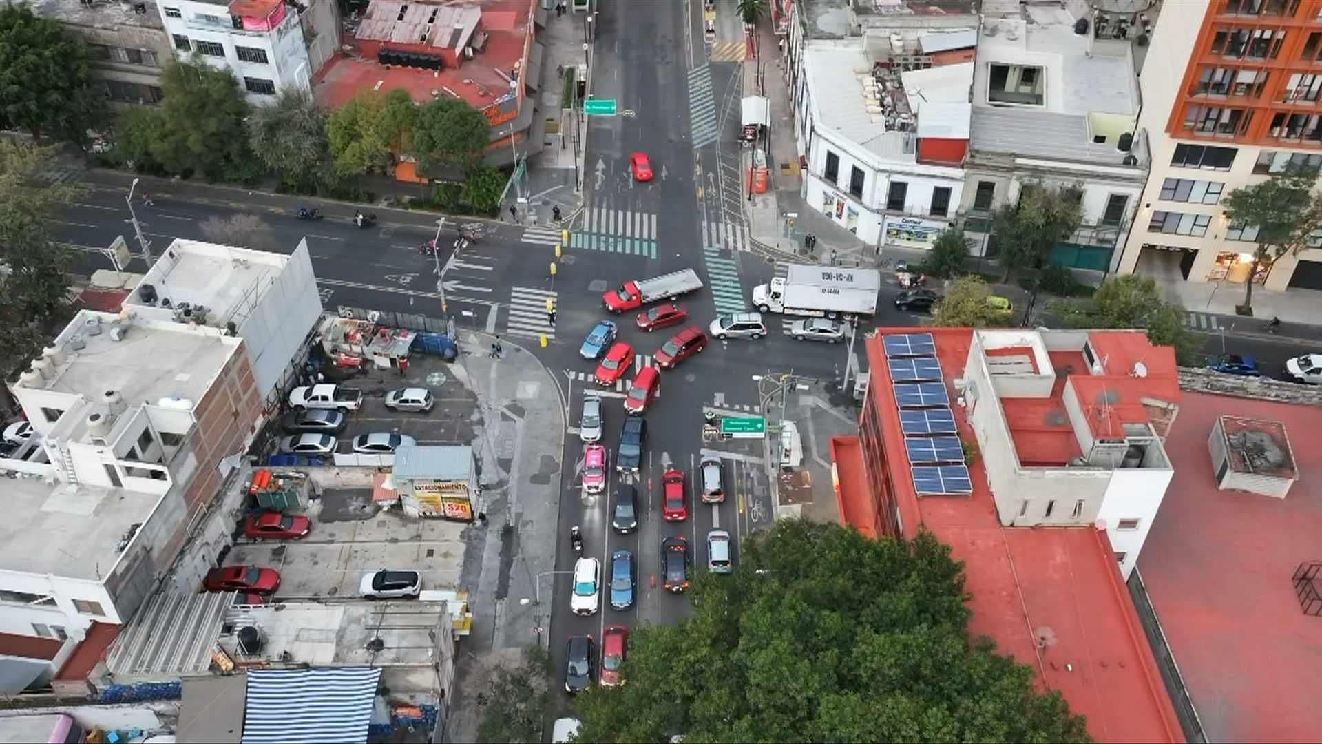 Así se Ve desde el Aire Caos Vial por Cierres en Bucareli: ¿Qué Calles están Afectadas?