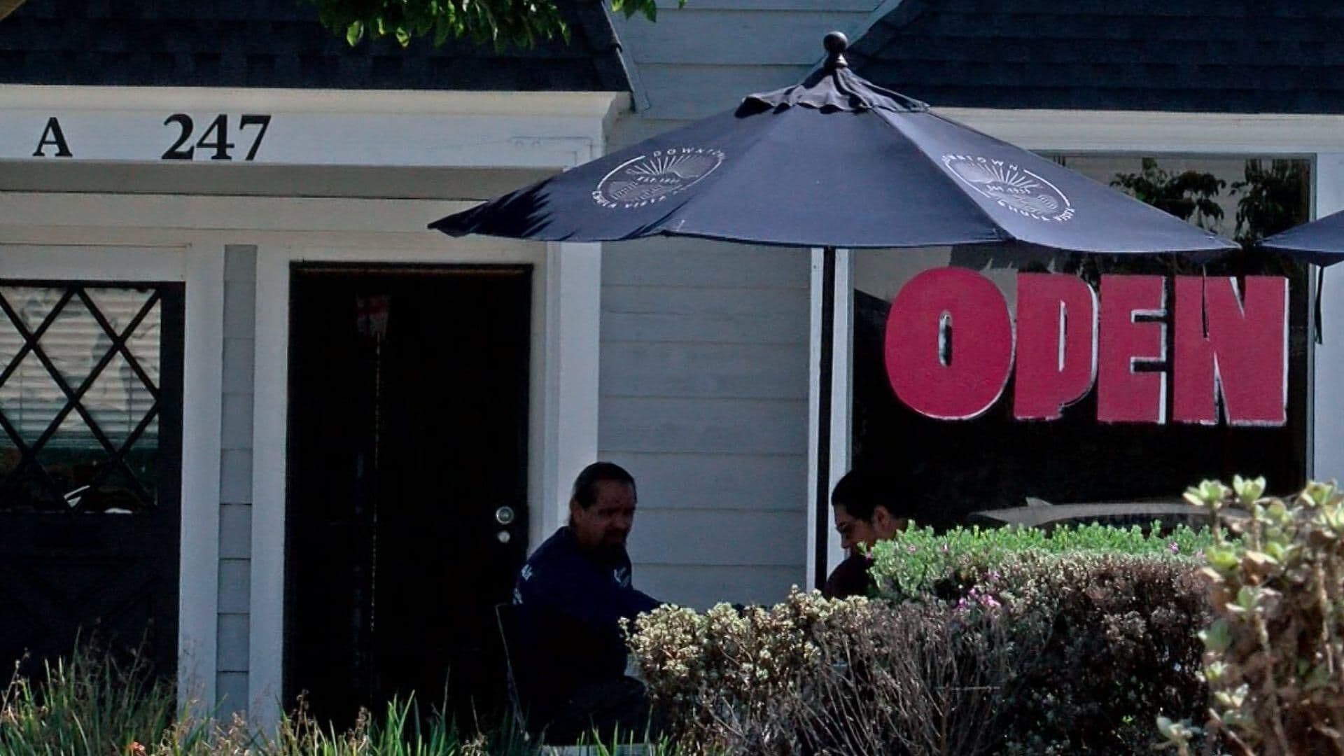Prohíben Colocación de Comedores Frente Establecimientos en Chula Vista; ¿A Qué se Debe?