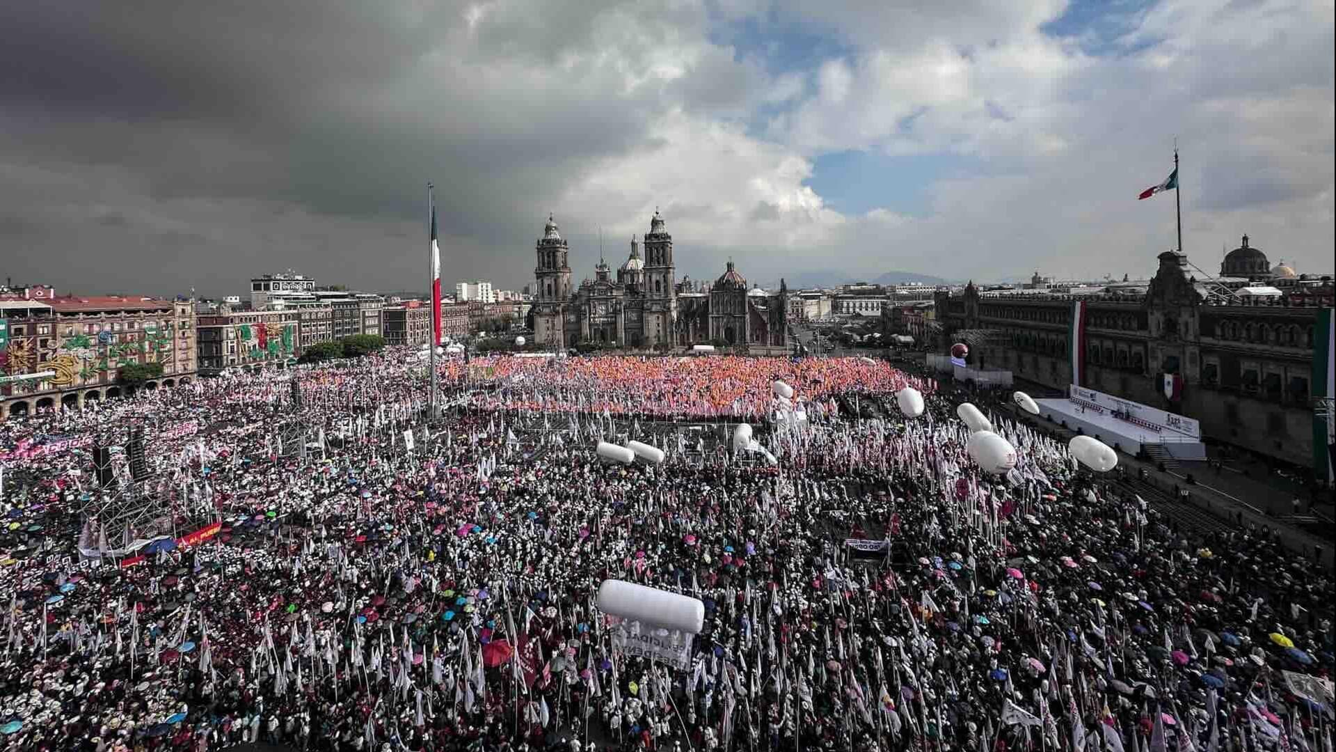Miles Llenan el Zócalo Capitalino para Acompañar a Claudia Sheinbaum