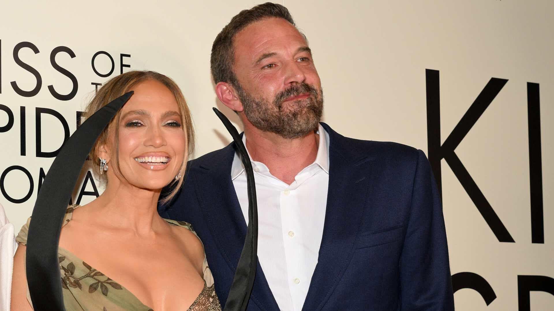 Jennifer López y Ben Affleck Posan Juntos en Alfombra Roja Tras su Divorcio
