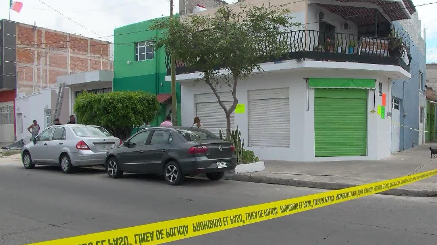 Agreden a Joven Cuando Pintaba una Casa en la Colonia San Andrés en Guadalajara con su Padre