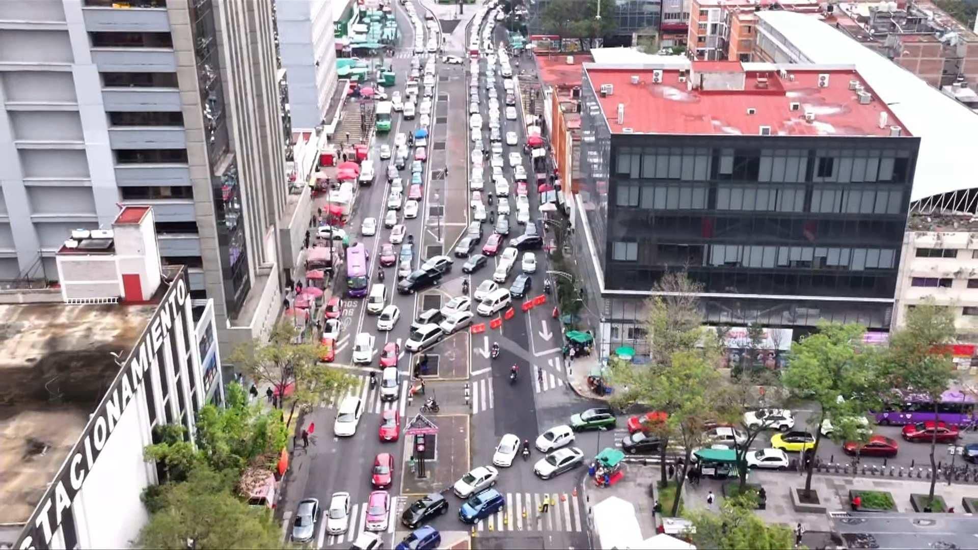 Así se Ve Desde el Aire el Caos Vial por Bloqueo Hoy en Río de la Loza, CDMX