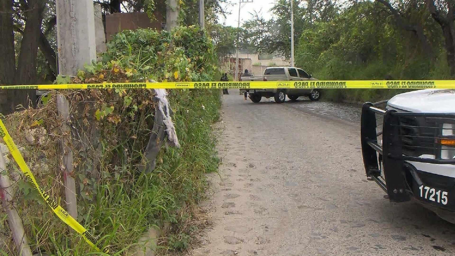 Encuentran a un Hombre Asesinado entre la Maleza en La Piedrera, en Tlaquepaque