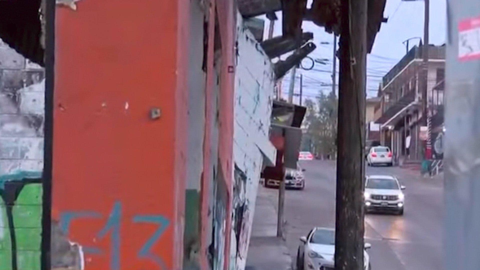 Vecinos Temen el Colapso de Barda en Colonia Los Altos de Tijuana