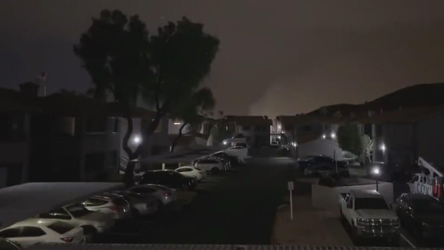 Monzón Causa Tormenta de Polvo en Phoenix, Arizona