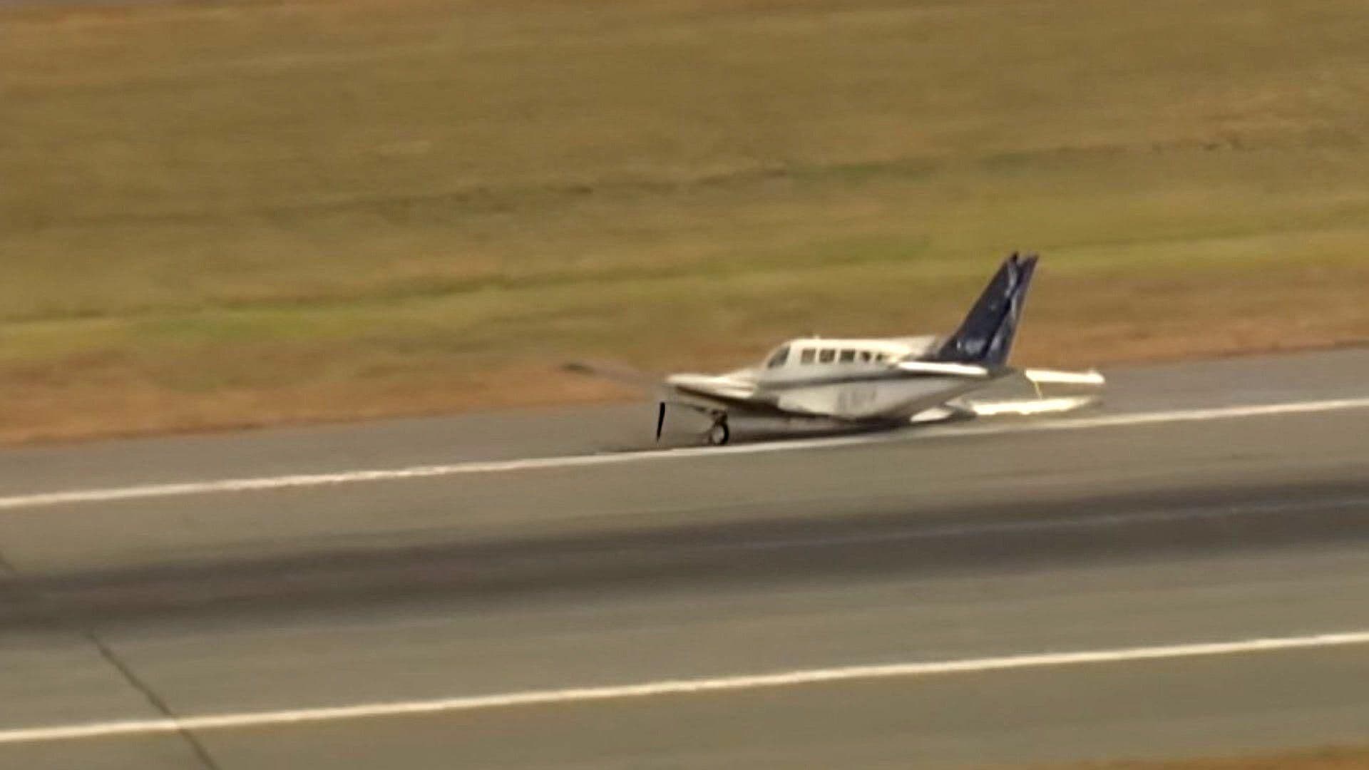 Avioneta Regresa de Emergencia a Aeropuerto de Boston por Problema en Tren de Aterrizaje