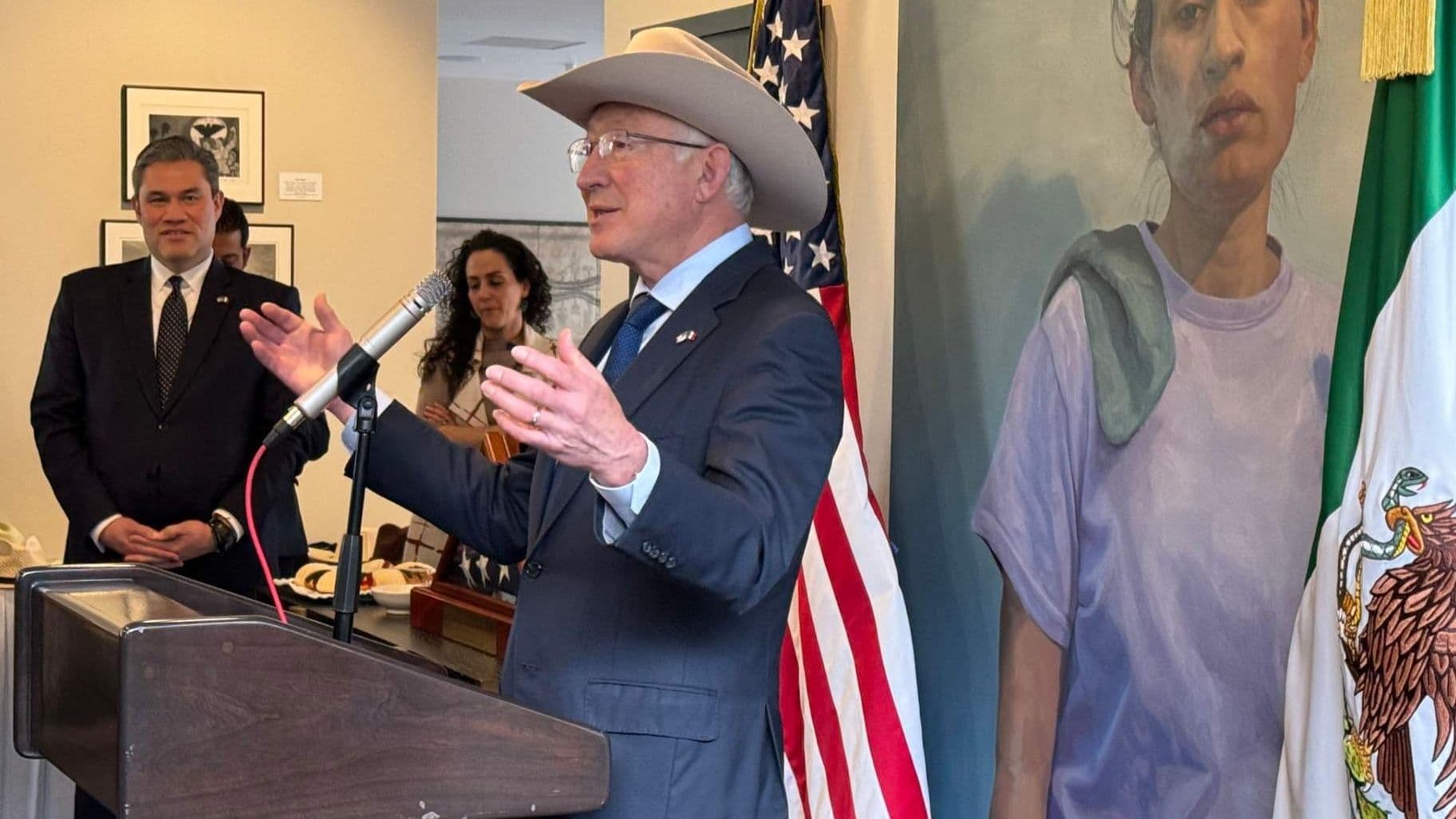 Con Última Conferencia, Ken Salazar Concluye Cargo Como Embajador de EUA en México