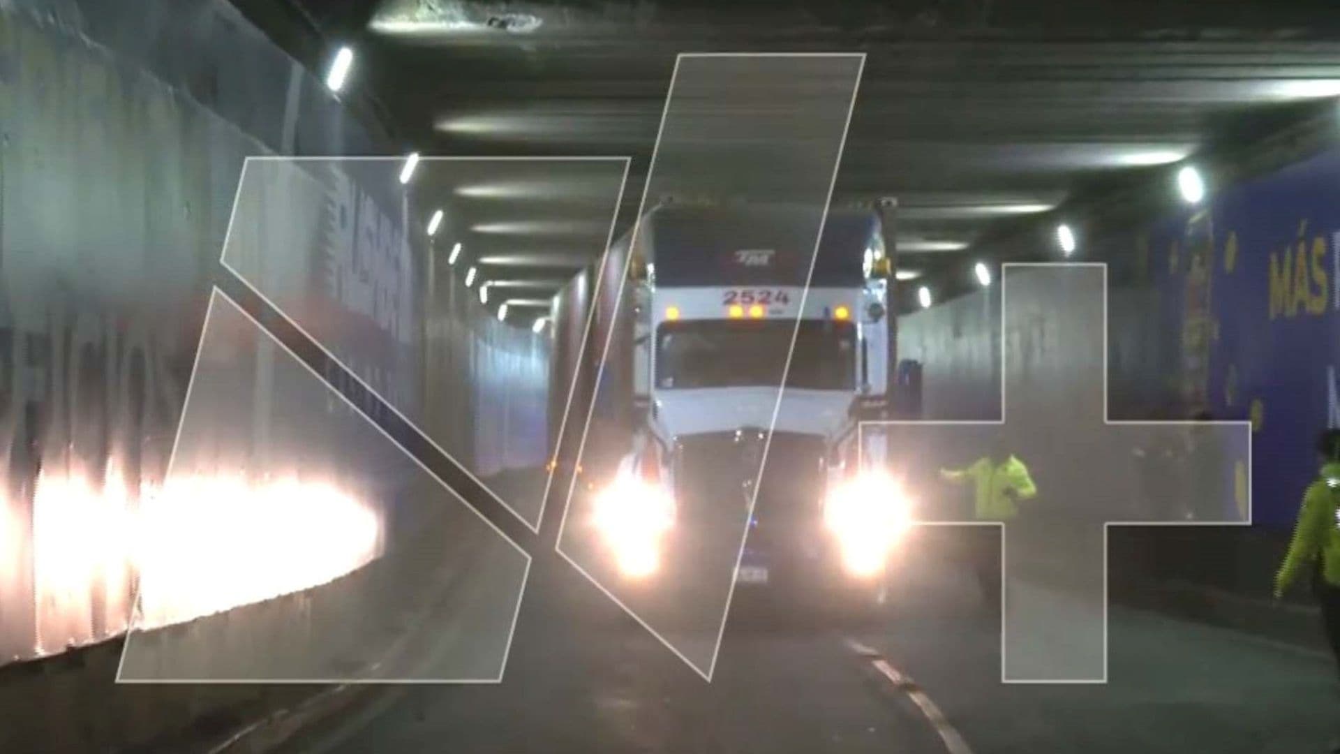 ¿Qué Pasó en Avenida Chapultepec Hoy 7 de Enero? Tráiler Atorado Causa Afectaciones en CDMX