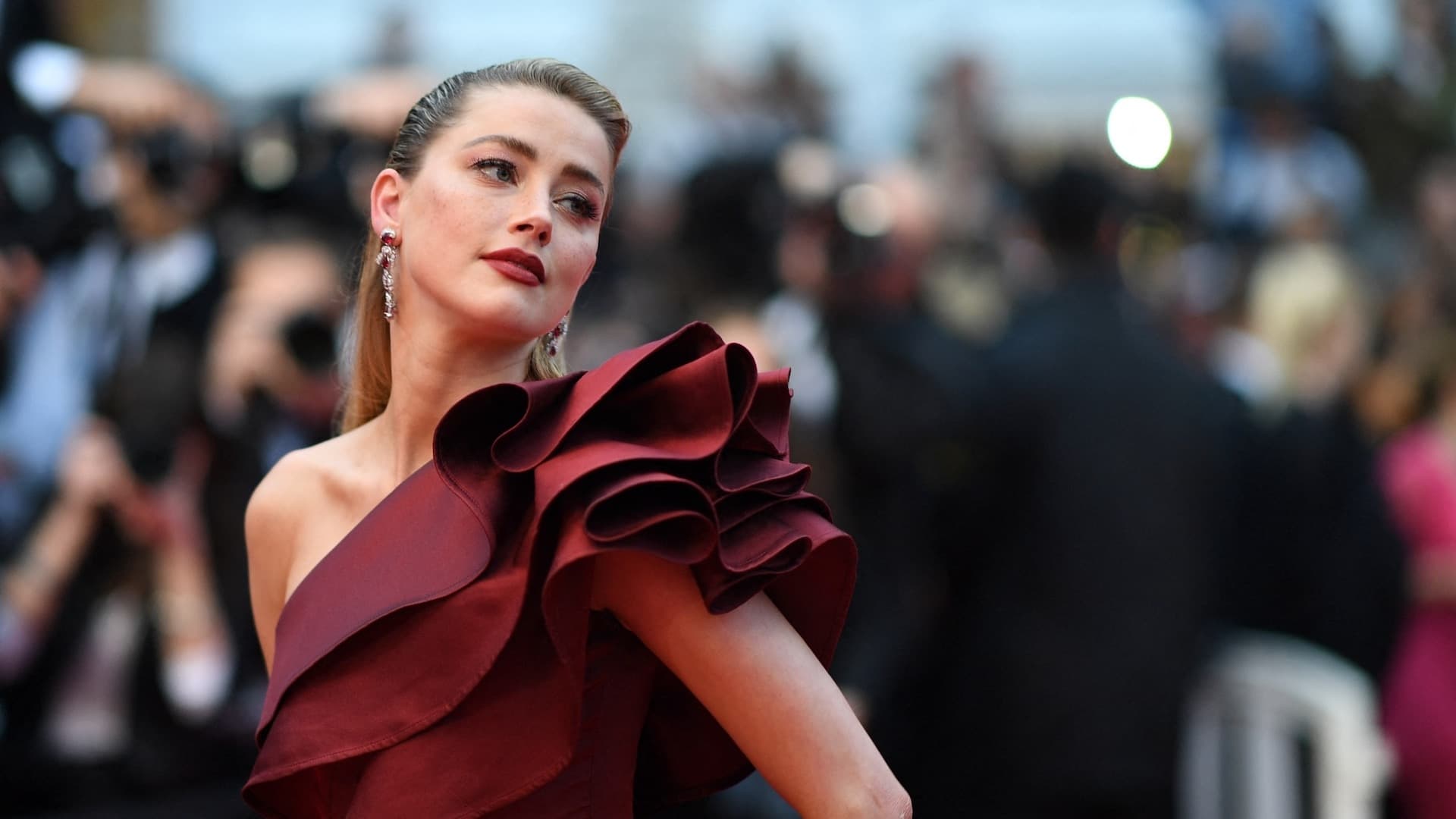 Amber Heard Agradece a Fans por ser Mera en Aquaman