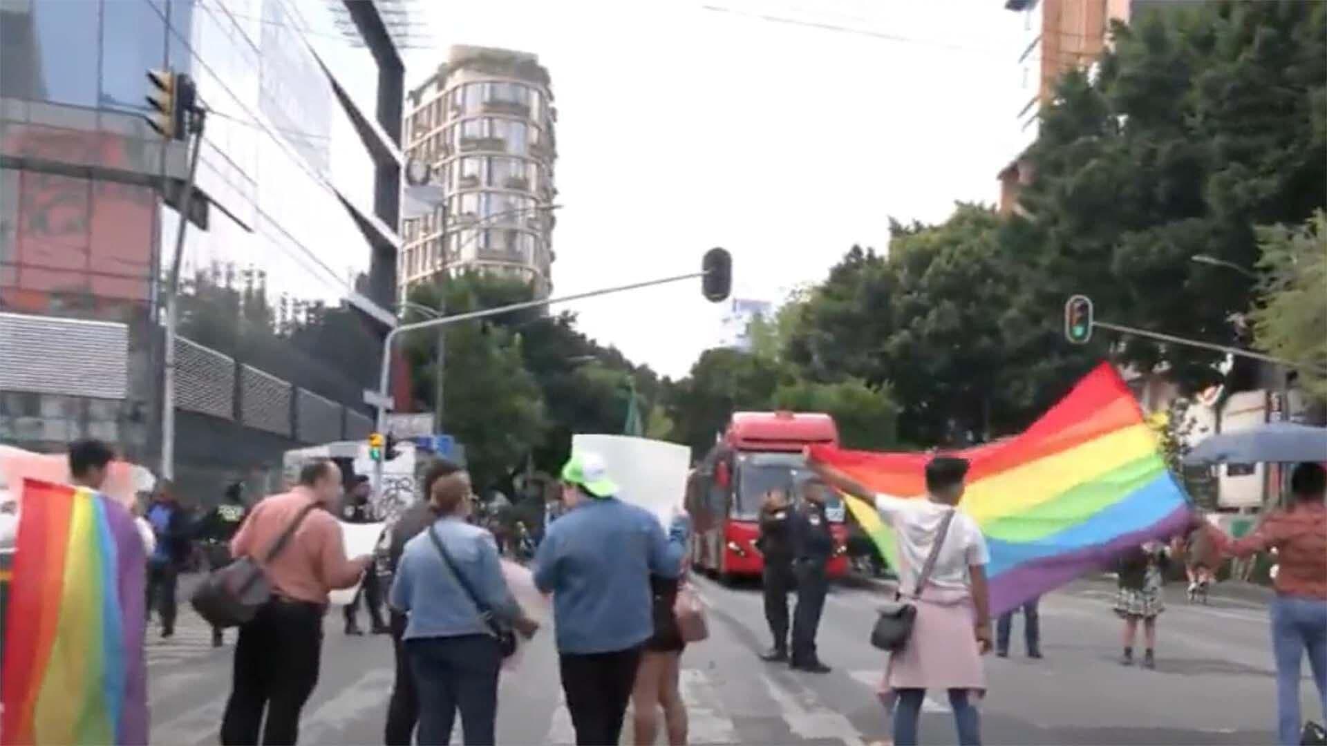 Manifestantes de la Comunidad LGBT+ se Trasladarán a Parque Lira, CDMX