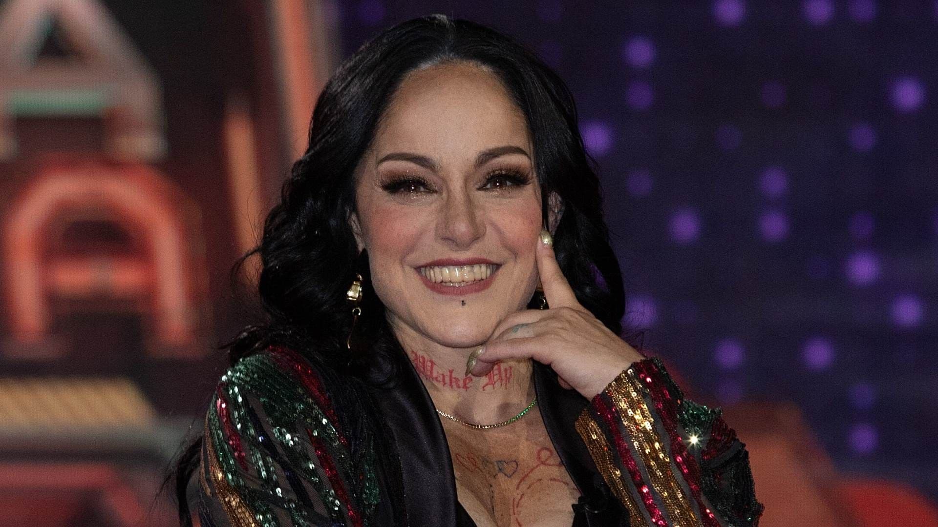 Lolita Cortés Responde a Duras Críticas de Yuridia y Apio por Cantar Tema de Mon Laferte | Video