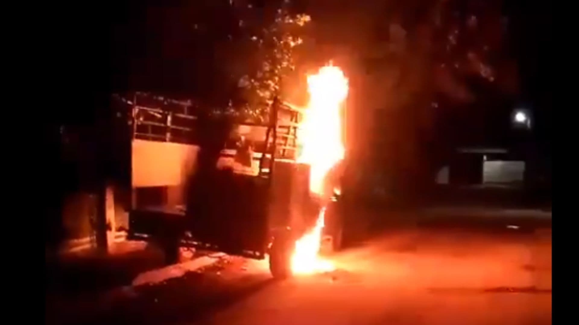 Reportan Hechos Violentos y Quema de Autos en Macuspana, Tabasco