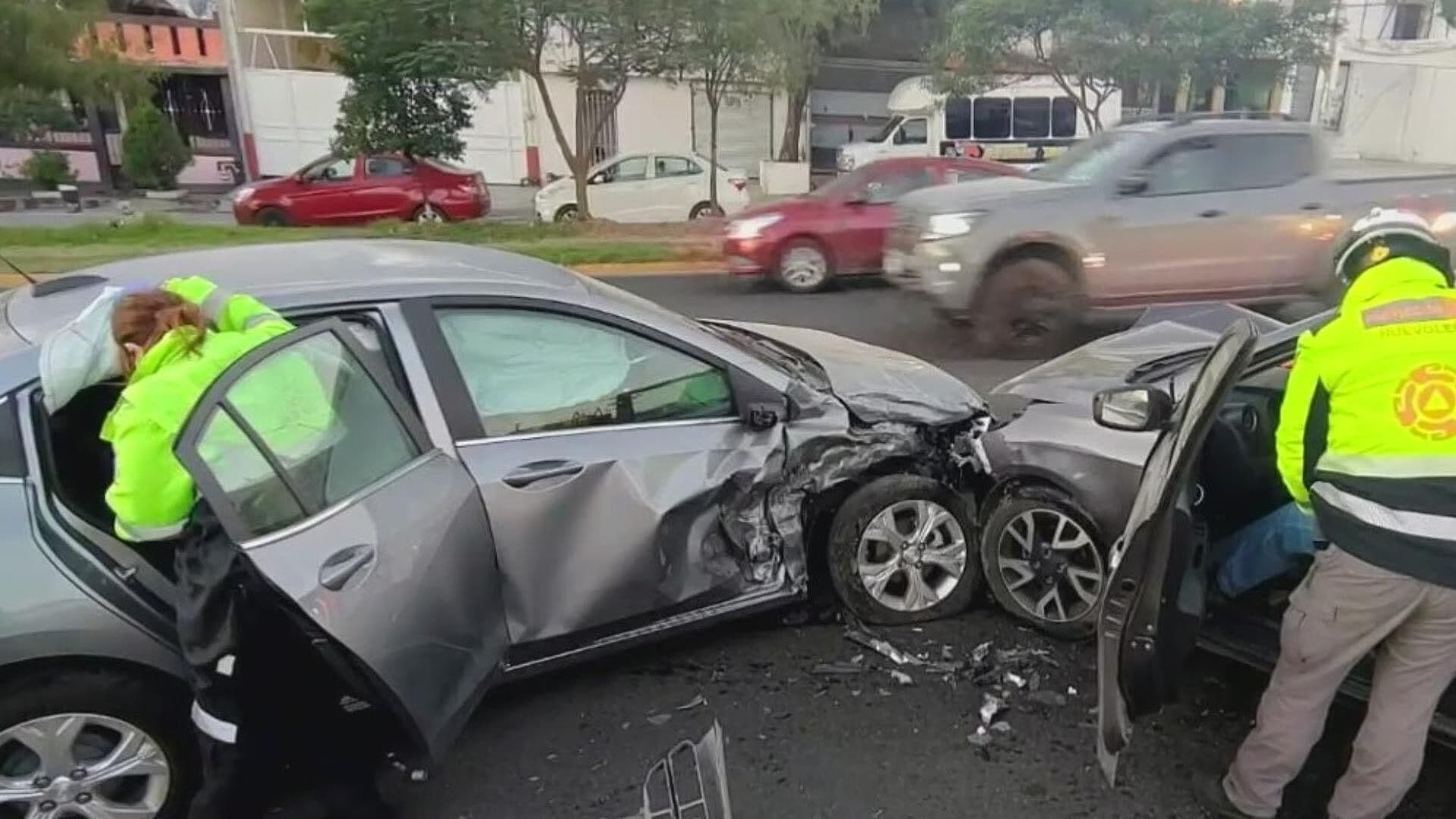 Choque Deja 3 Lesionados en Avenida Eloy Cavazos en Guadalupe, Nuevo León