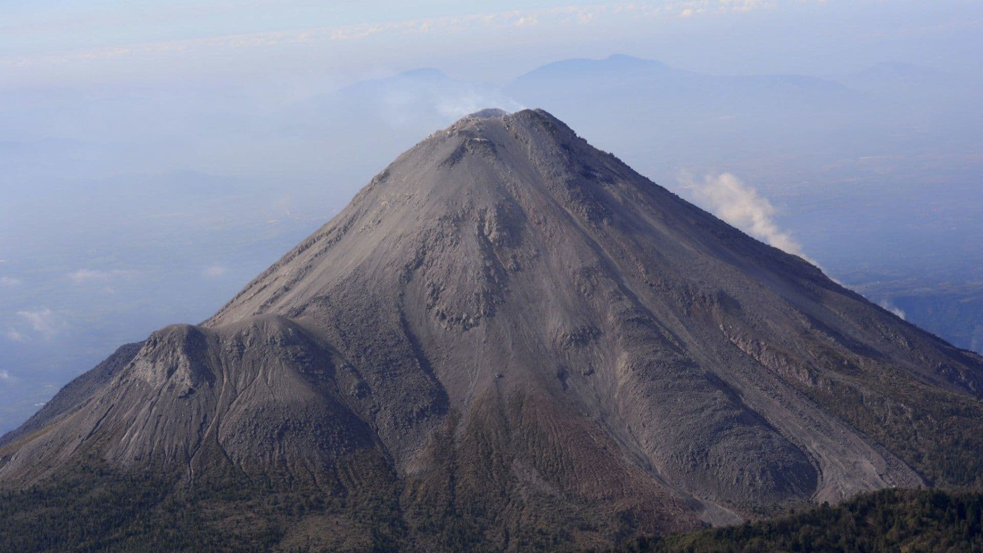 Despierta el Volcán de Fuego, en Colima; Detectan Actividad Sísmica