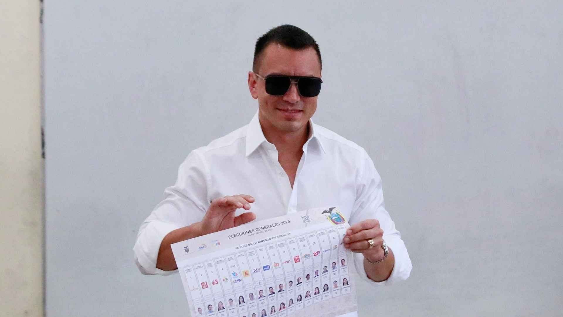 Daniel Noboa se Proclama Ganador de Primera Vuelta en Elección Presidencial en Ecuador