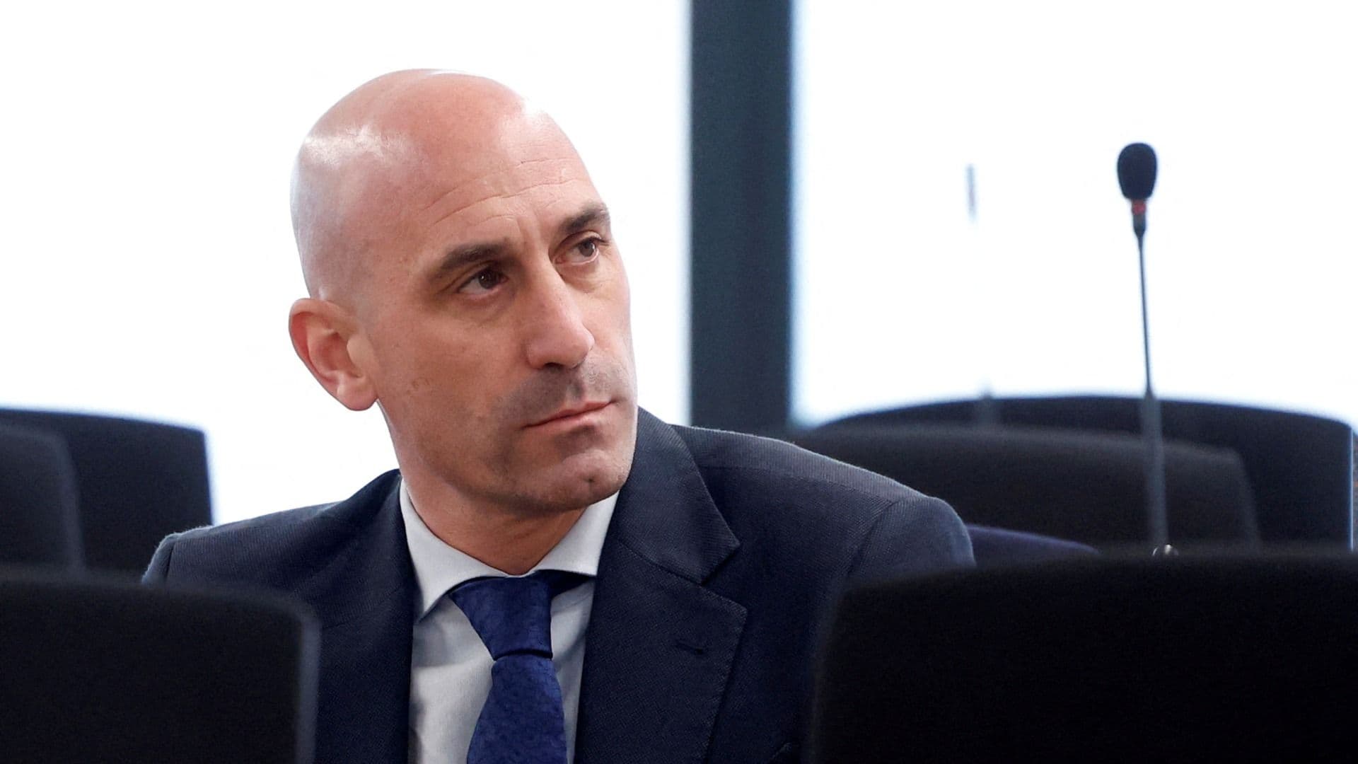 Luis Rubiales, "Totalmente Seguro" de que Jenni Hermoso Consintió el Beso