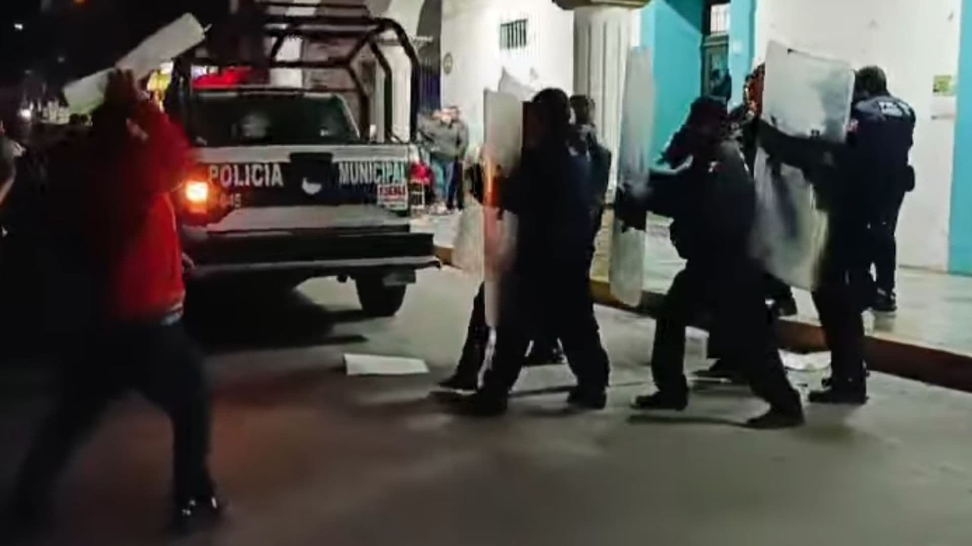 Protesta se Sale de Control: Pobladores y Policías se Enfrentan en San Pablo del Monte, Tlaxcala