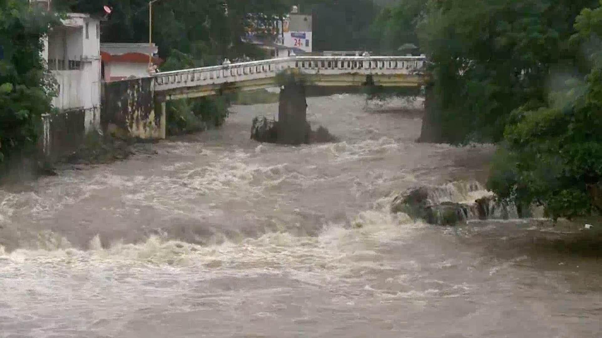 Río Tepango Desborda en Zonas Vulnerables de la Región de los Tuxtlas