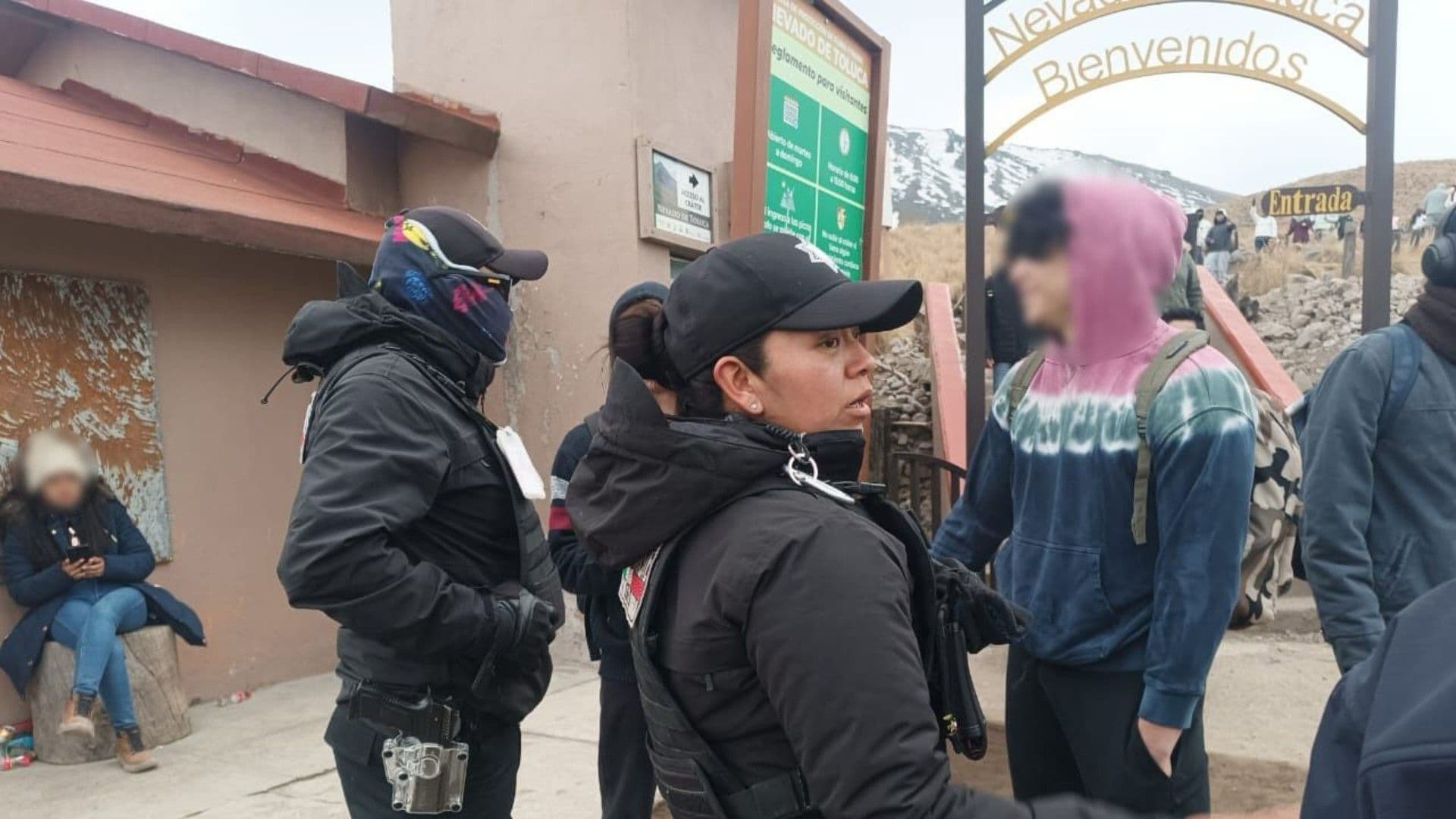 Rescate en el Nevado de Toluca: Encuentran a Menores de Edad Perdidos en el volcán Xinantécatl