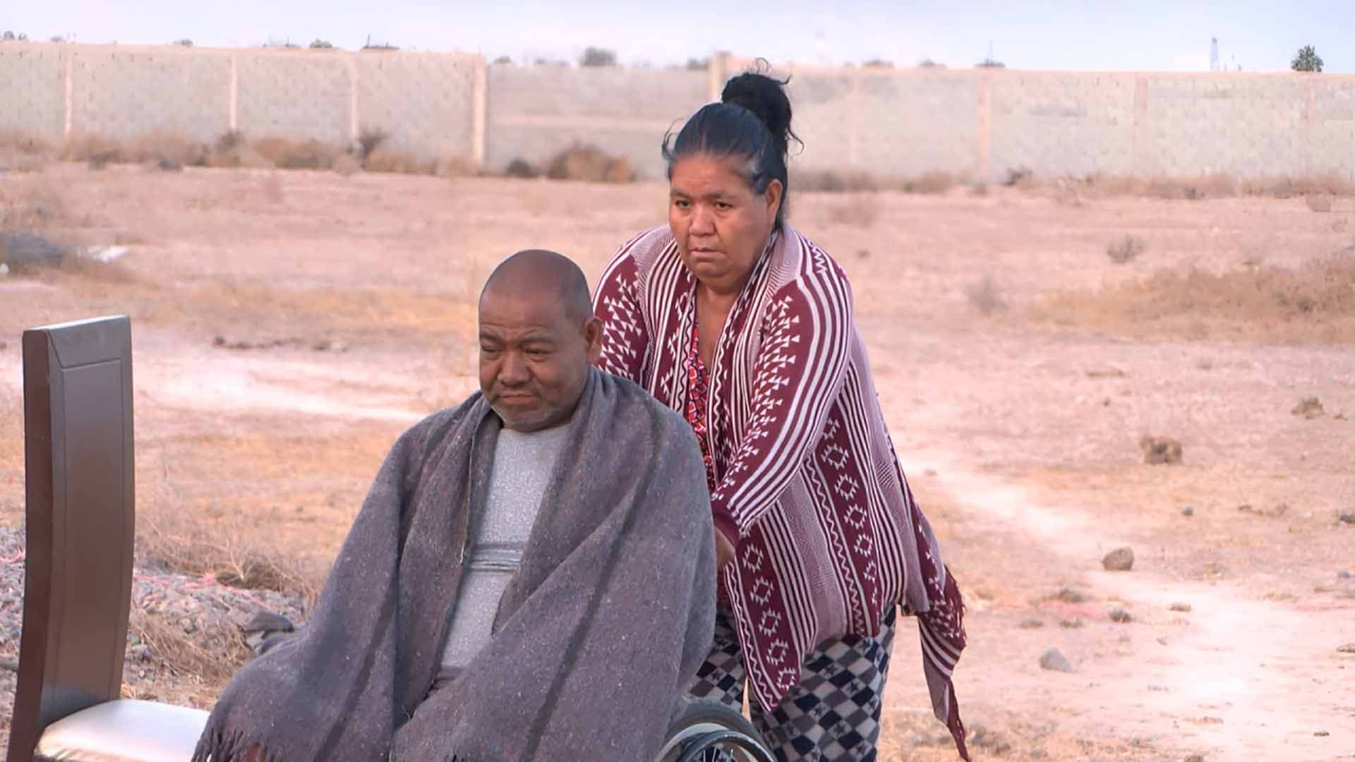 Pareja de Adultos Mayores Sobrevive en el Monte tras ser Desalojados de Casa en La Laguna