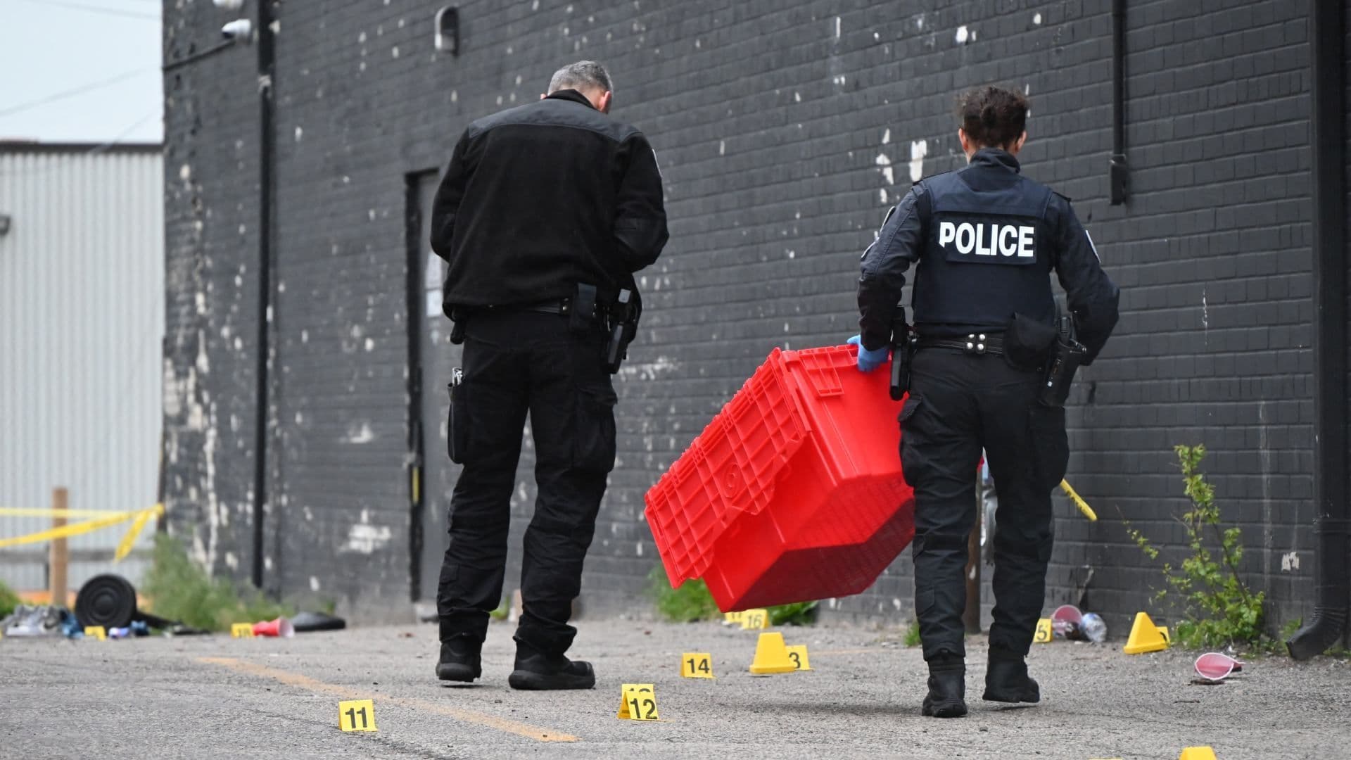 Tiroteo en un Bar Deja 12 Heridos en Toronto, Canadá