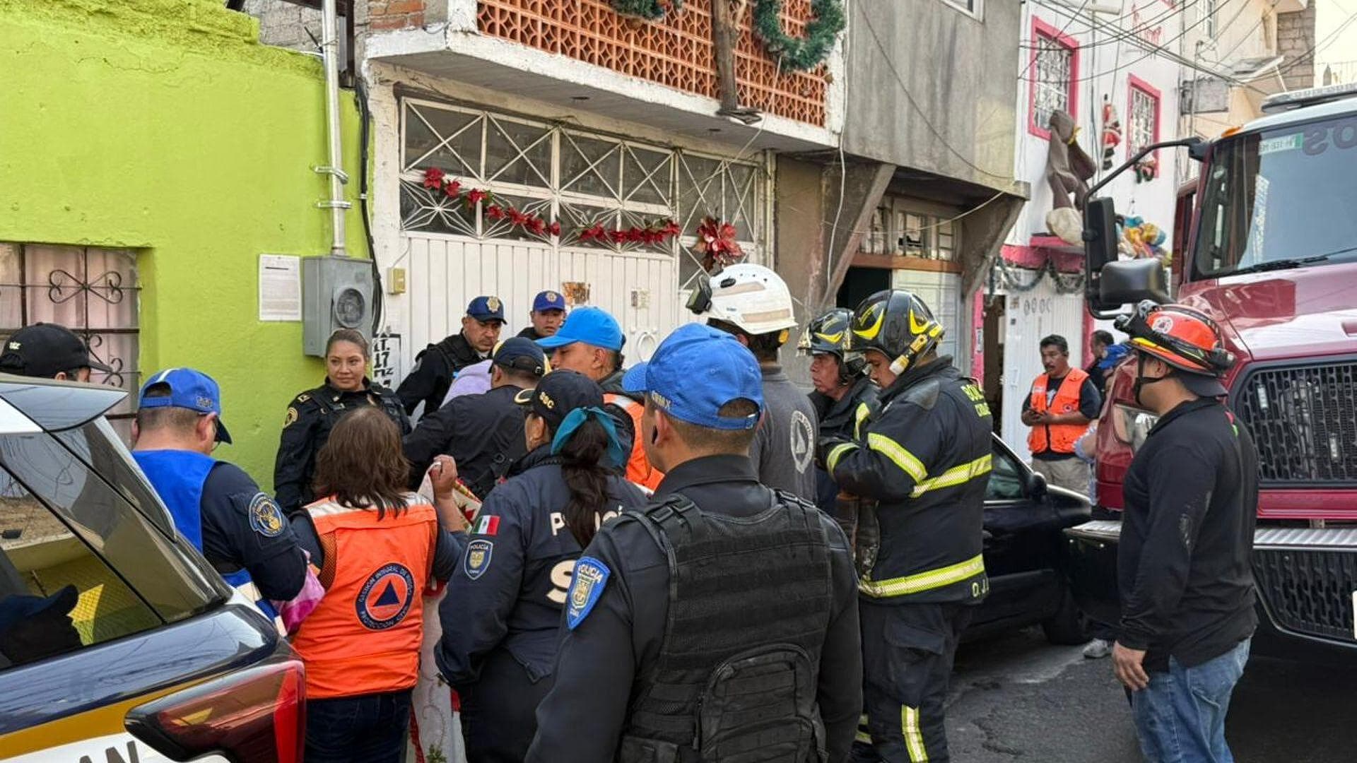 Incendio en la Colonia Agrícola Oriental Deja Dos Personas Heridas en CDMX