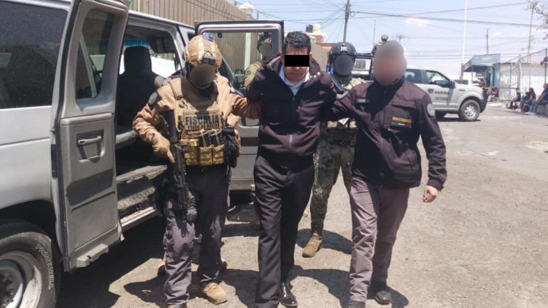 Operación Enjambre Detiene a Exjefe de la Policía de Chicoloapan: Lo Acusan de Este Delito